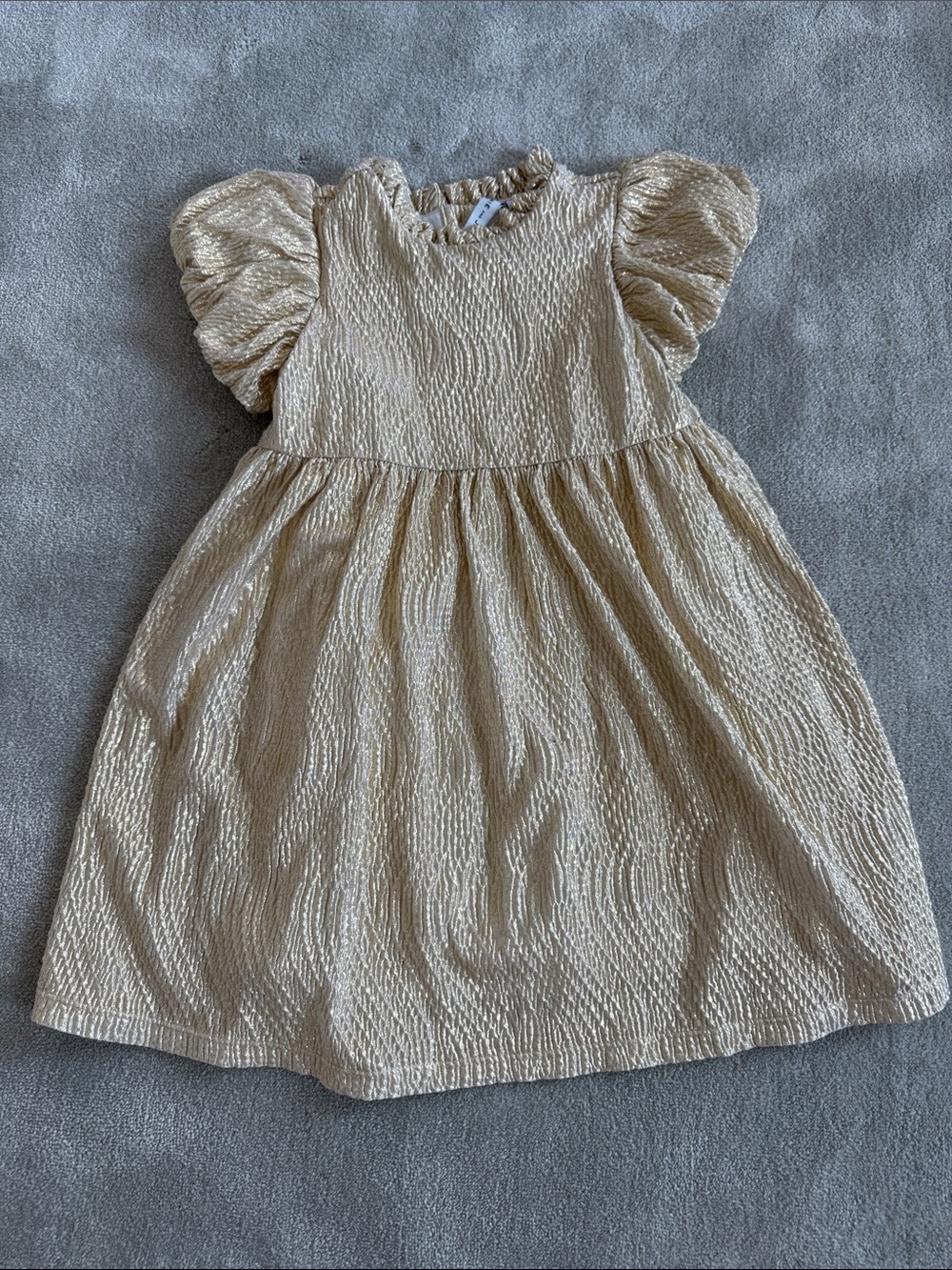 Janie and Jack Gold Textured Puff-Sleeve Dress, size 4T